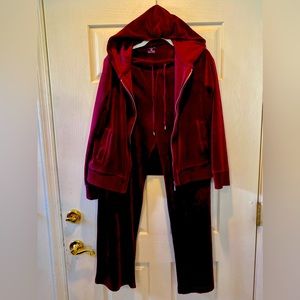 Jones of NY two piece hoodie burgundy jogger
